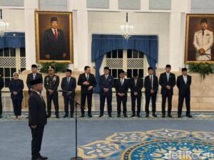 pelantikan-suahasil-nazara-di-istana-negara-1789374629892_43 (1)